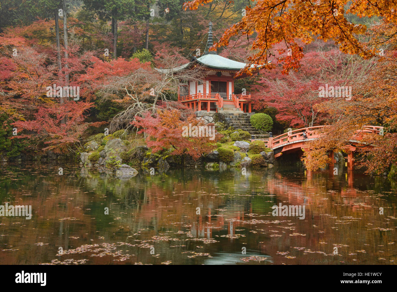 À l'automne classique voir Daigo-ji, Kyoto, Japon Banque D'Images