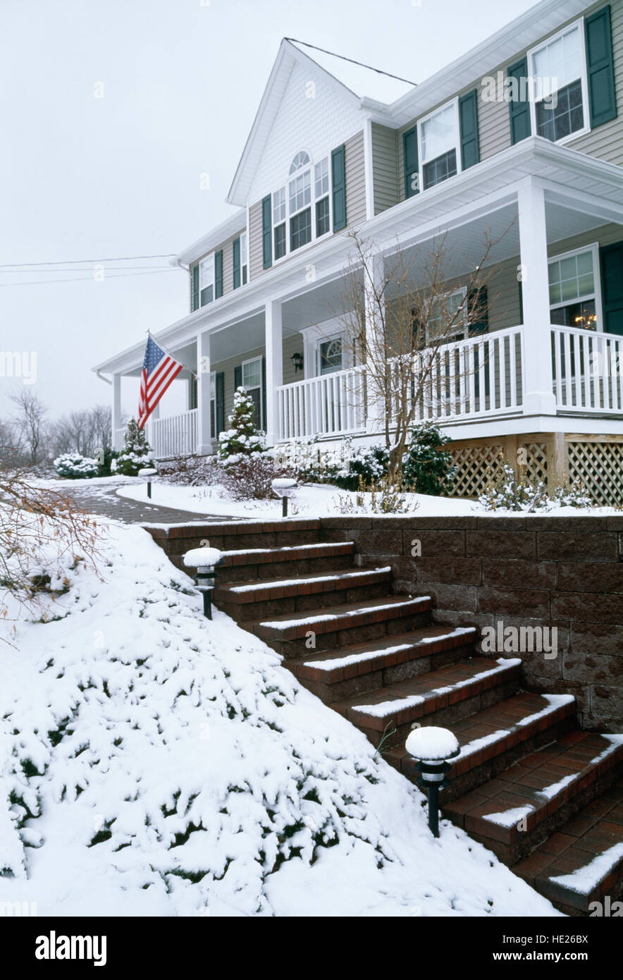 Deux étages Maison de luxe à New York State, USA Banque D'Images
