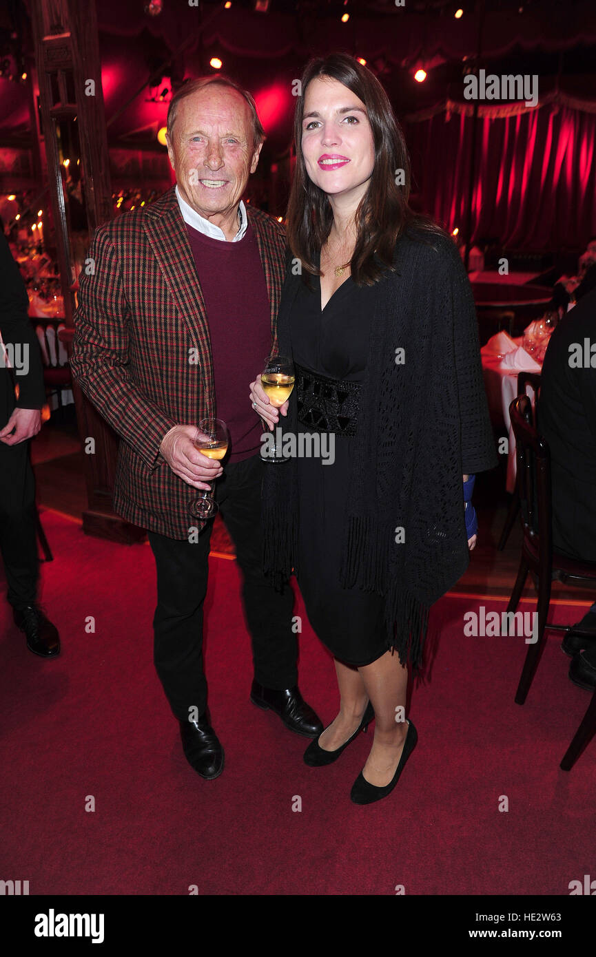 Première mondiale de Palazzo à Spiegelpalast. En vedette : Claus Theo Gärtner, Sarah Gärtner Où : Berlin, Allemagne Quand : 02 Nov 2016 Banque D'Images