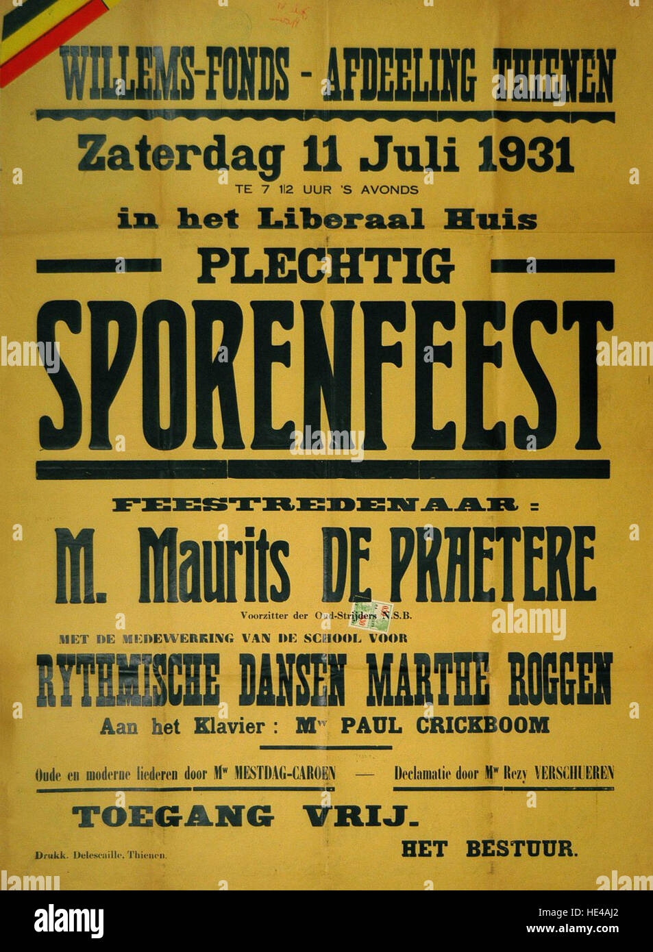 Cette affiche de 1931 pour Willemsfonds Tienen souligne l'importance culturelle et historique de l'organisme. Le design reflète le style artistique graphique du début du XXe siècle, mettant en valeur la typographie et les images typiques de cette époque. Banque D'Images