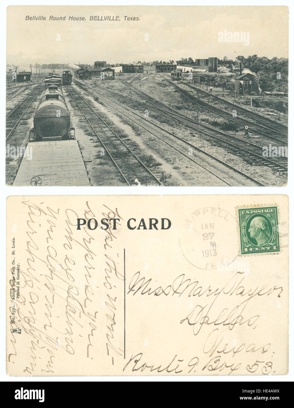 La Bellville Round House, située à Bellville, Texas, est une structure ferroviaire historique qui servait autrefois de centre de maintenance pour les wagons et les locomotives. La ronde a joué un rôle important dans les opérations ferroviaires dans la région. Banque D'Images