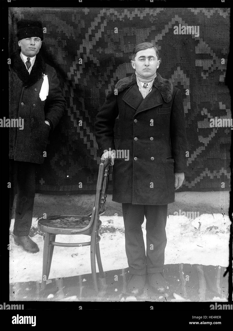 Deux images : mariage, Archives Costică Acsinte, Ialomița, Roumanie, plaque de verre Banque D'Images