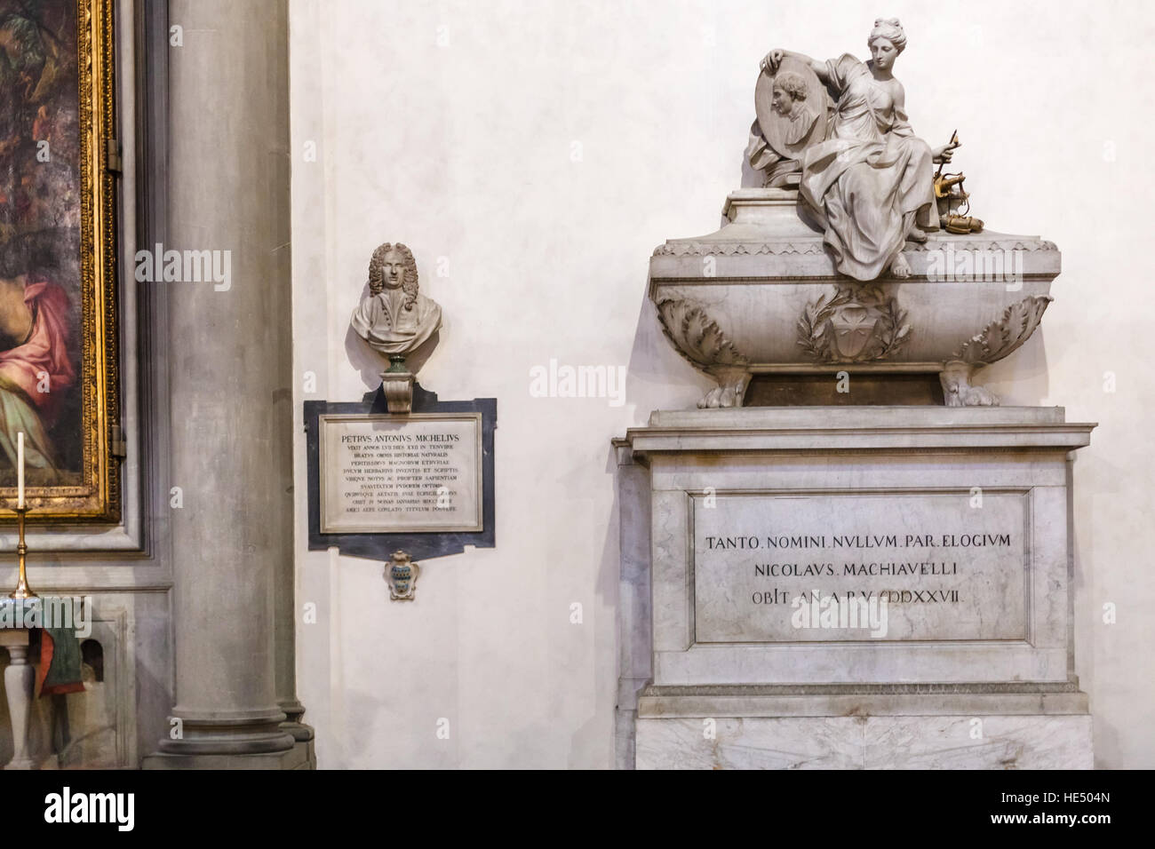 FLORENCE, ITALIE - 6 novembre, 2016 : Cénotaphe de Niccolo Machiavel dans la Basilique Santa Croce (Basilique de la Sainte Croix) à Florence. L'Eglise est Banque D'Images