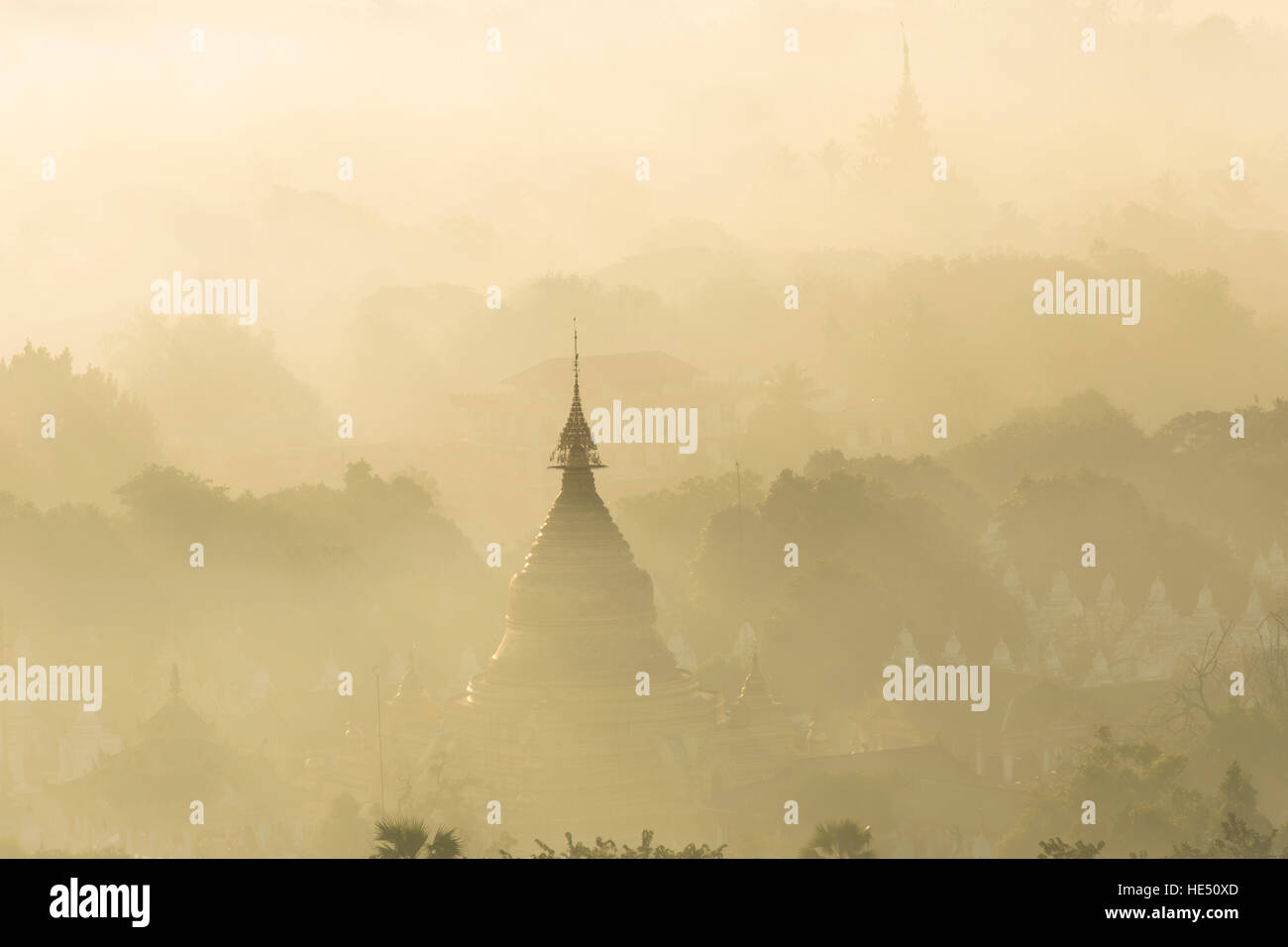 Lever de soleil à Myanmar Banque D'Images