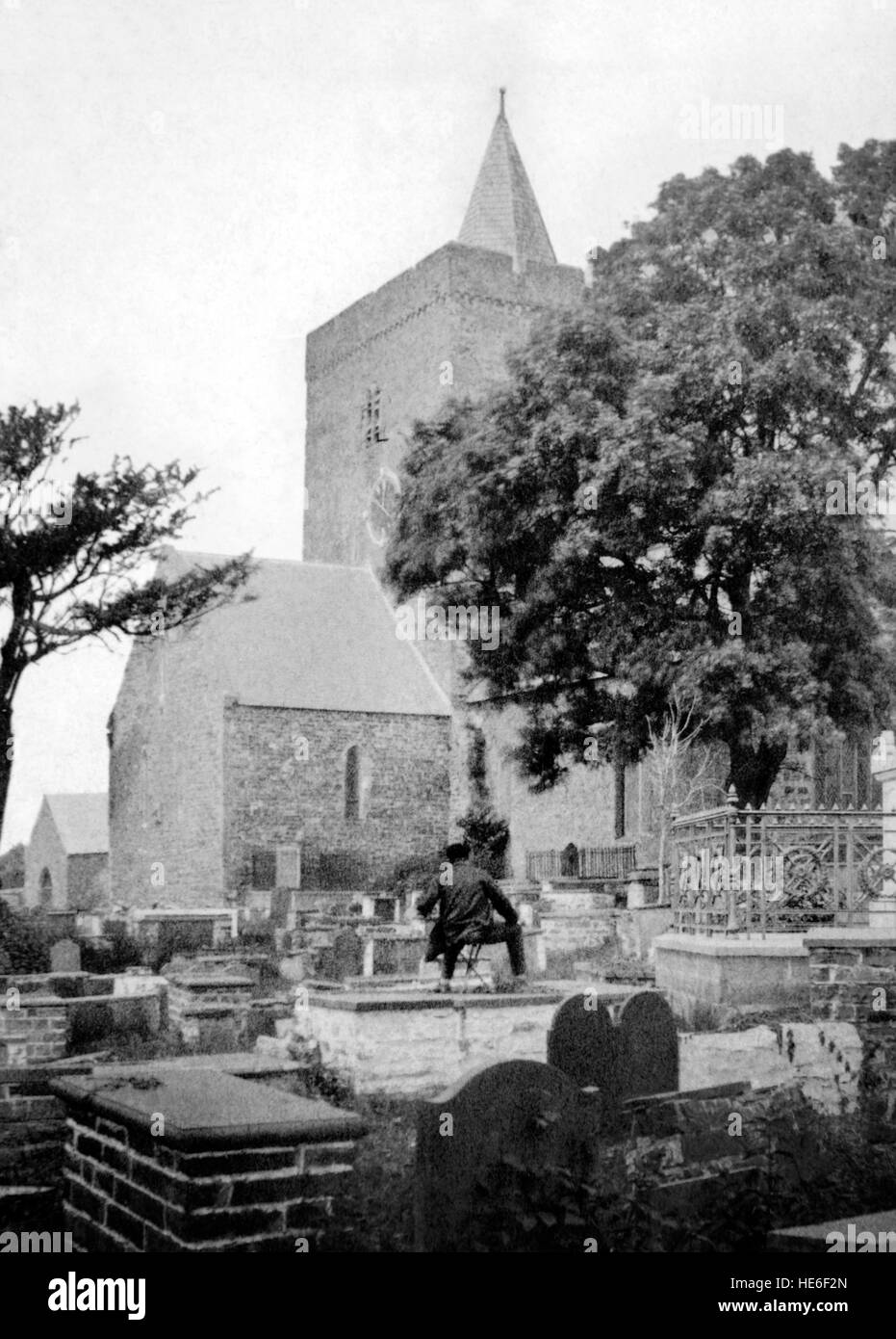 Royaume-uni, Pays de Galles, Aberystwyth, Ceredigion, Llanbadarn Fawr, Mid-Victorian vue de l'église de St Padarn churchyard Banque D'Images