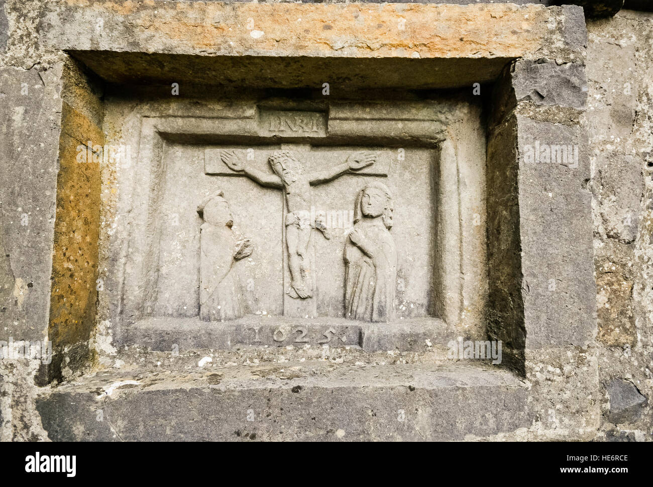 La sculpture antique de Jésus, qu'on croit remontent à la 5ème siècle, Charles Abbey, Comté de Mayo, Irlande Banque D'Images