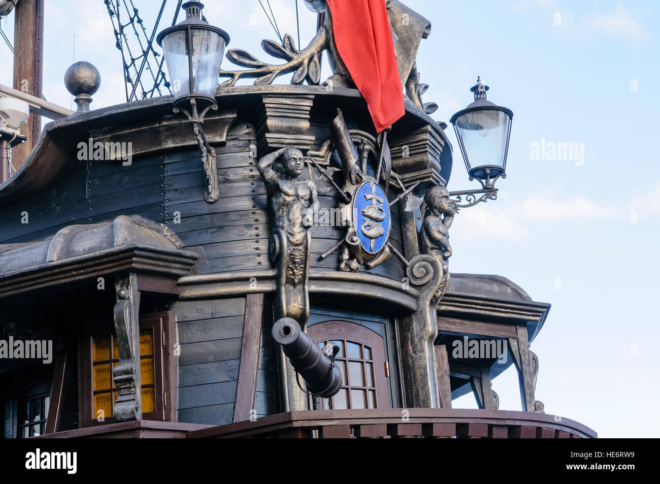 Bateau de Pirate sur la rivière Motlawa, Gdansk, Pologne Banque D'Images