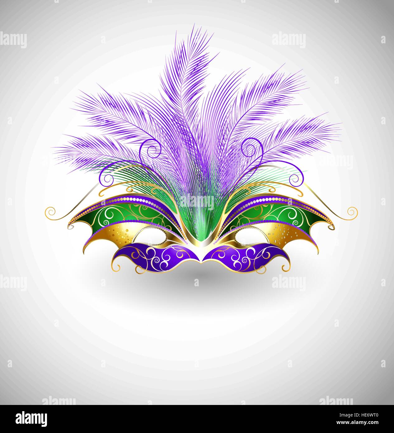 Masque lumineux violet et vert avec plumes, décorés avec de l'or sur un fond clair Illustration de Vecteur