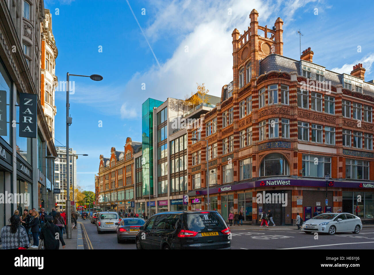 Kensington High Street, Kensington, Londres Banque D'Images