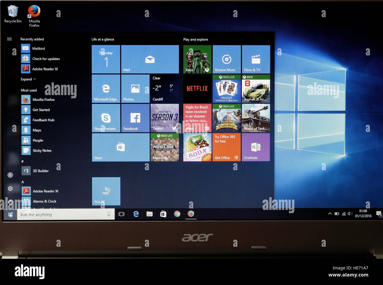 Ordinateur portable avec Windows 10, capture d'écran Photo Stock - Alamy
