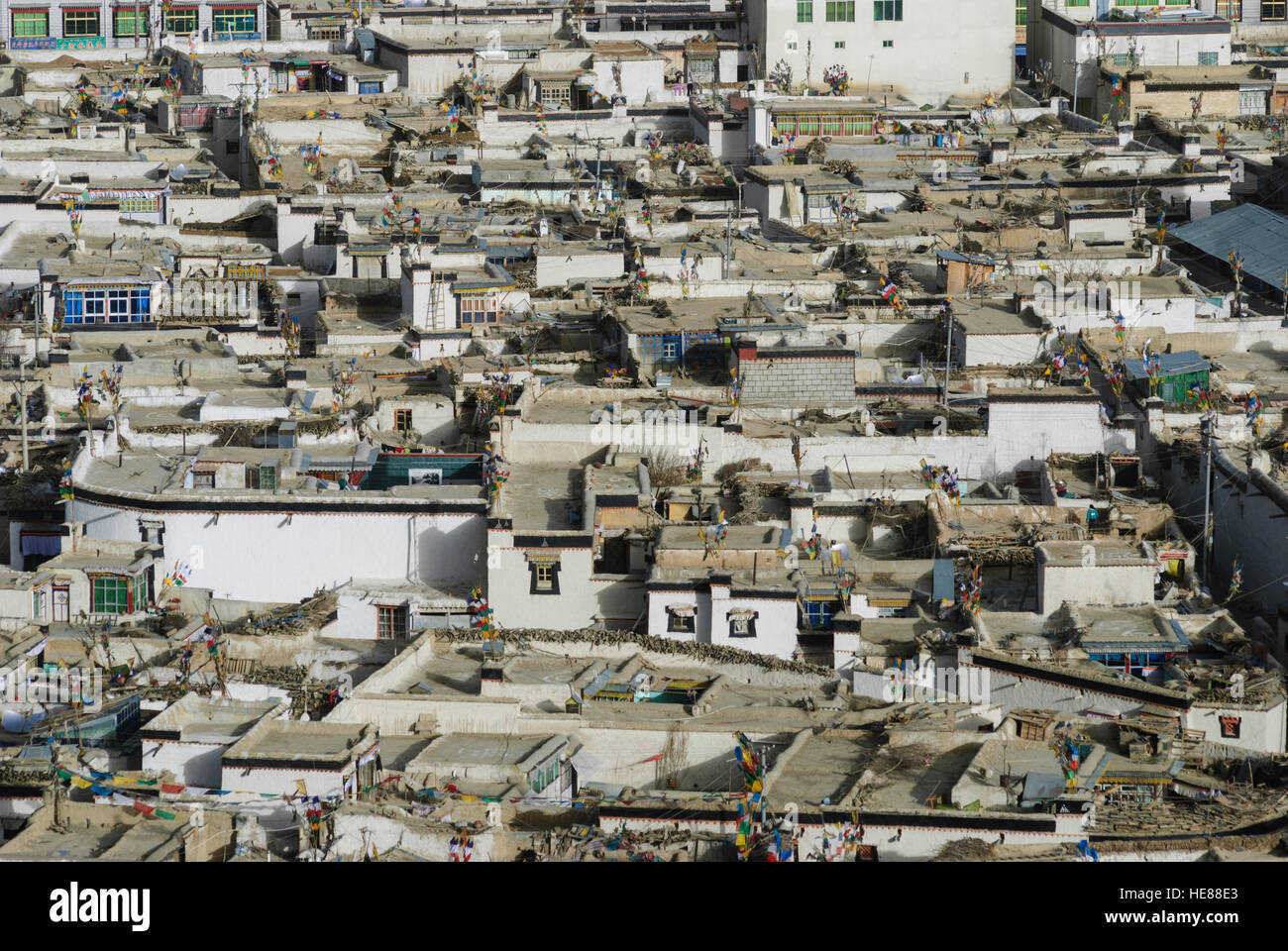 Shigatse (Xigazê) : Vue depuis le Dzong (château) à la ville, Tibet, Chine Banque D'Images