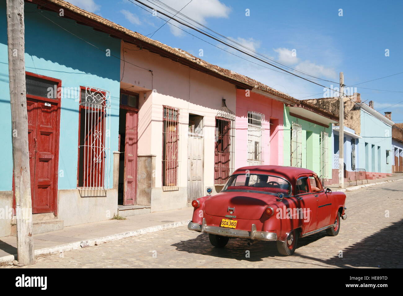 Vintage car dans une rue de Trinidad, Sancti-Spíritus Province, Cuba, l'Amérique latine Banque D'Images