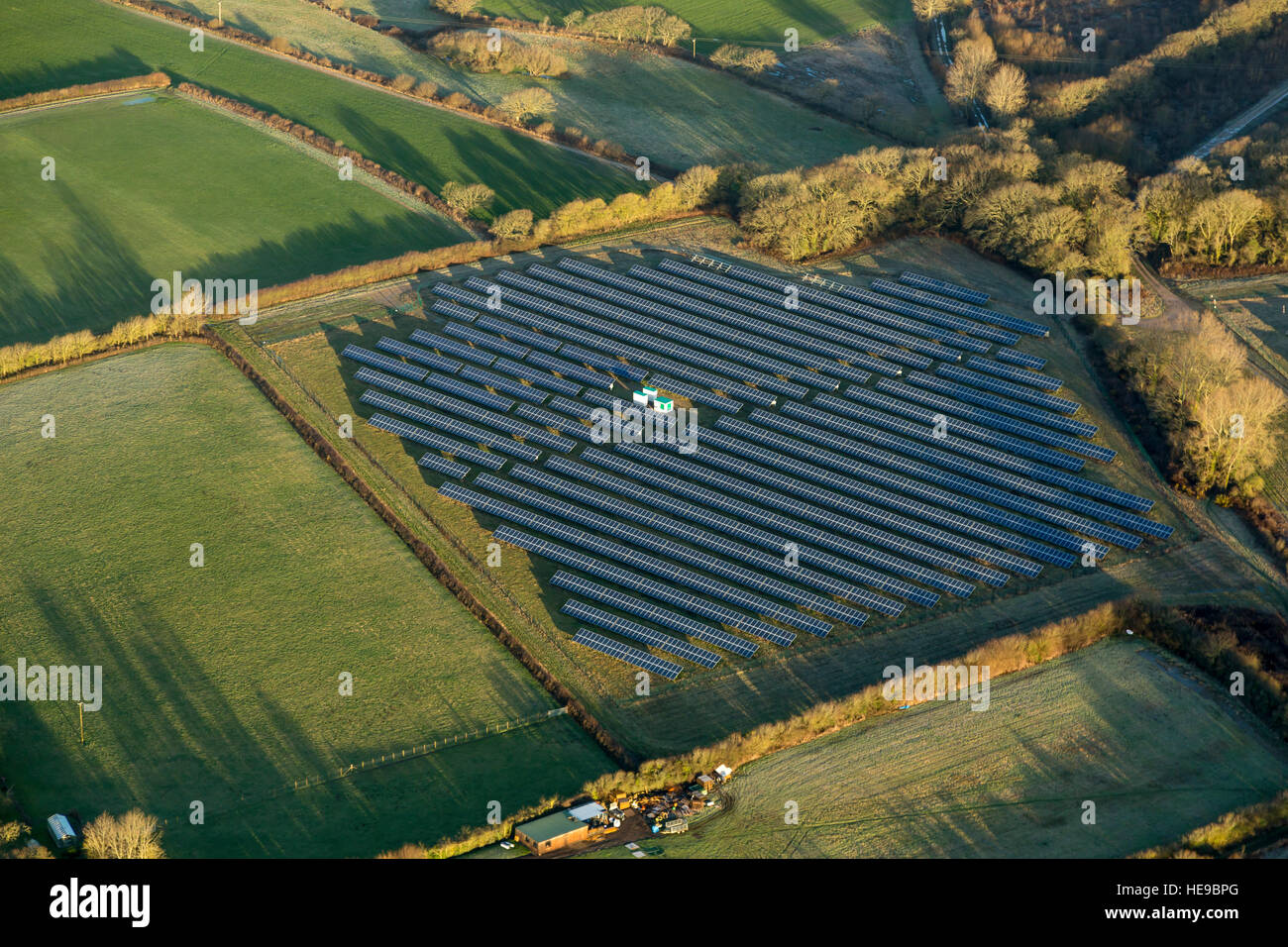 Vue aérienne de la baie de panneau solaire, ferme l'Angleterre Banque D'Images