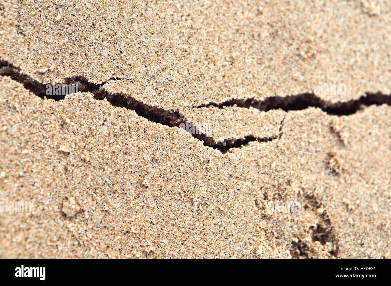 Le sable de la mer, port du sable, du sable coloré, plage de sable, plage de sable, sable de couleur, la fissure sur le sable Banque D'Images