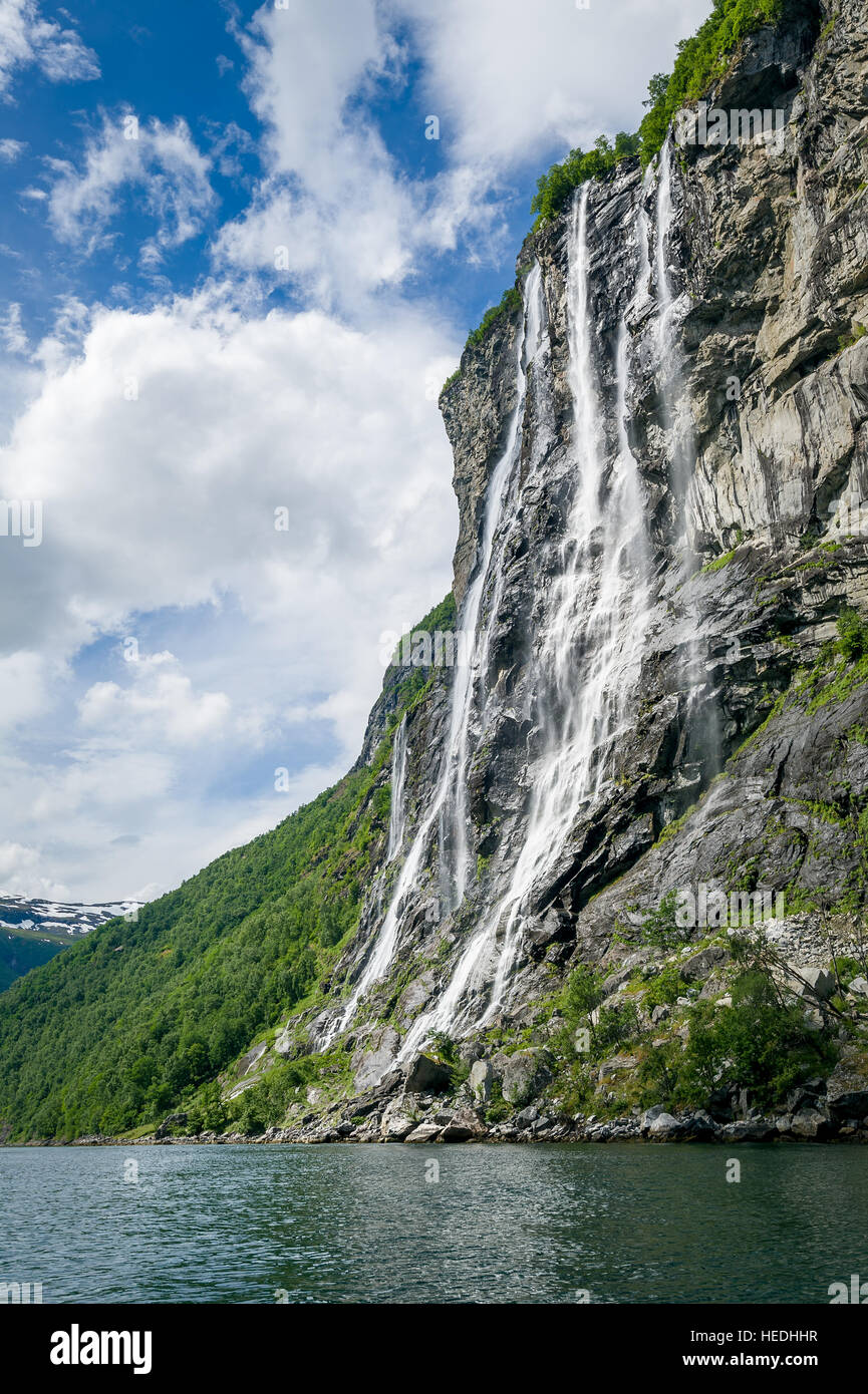 Grande cascade du fjord de Geiranger, Norvège. Banque D'Images