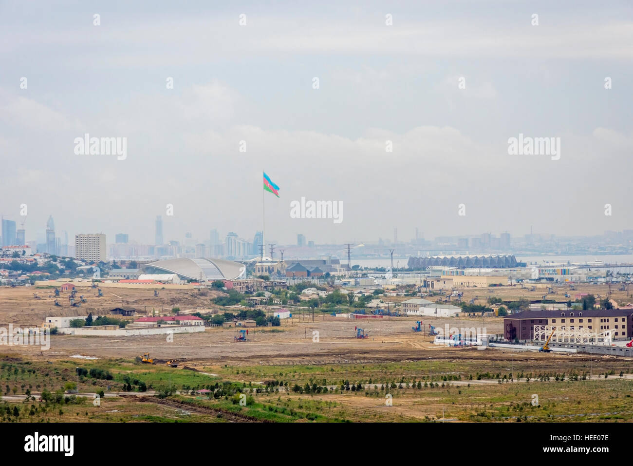 Vue sur Bakou et place du drapeau national, l'Azerbaïdjan Banque D'Images