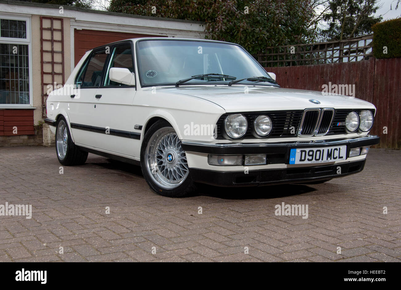 1986 BMW M5 E28 série 5 performance allemande, voiture super saloon Banque D'Images