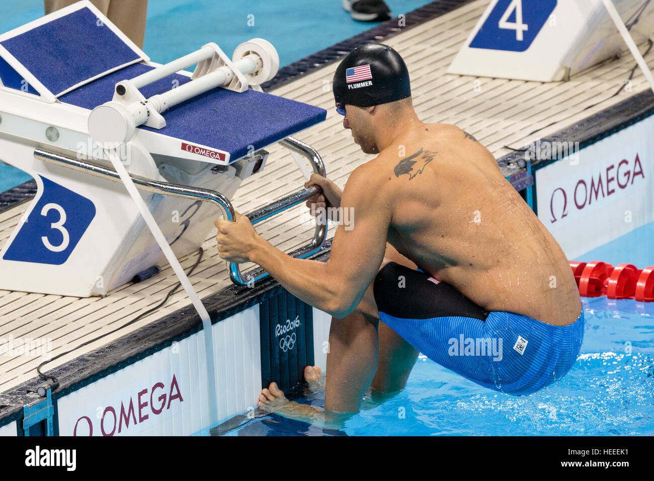 Rio de Janeiro, Brésil. 7 août 2016. David Plummer (USA) en compétition dans l'épreuve du 100 m dos lors de la demi-finale des Jeux Olympiques d'été de 2016. ©PAUL Banque D'Images
