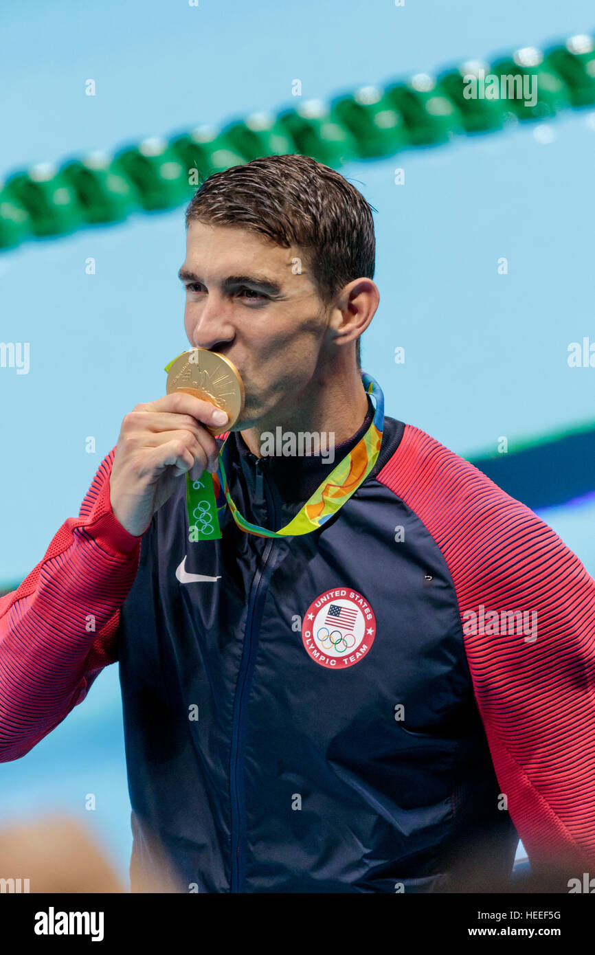 Rio de Janeiro, Brésil. 7 août 2016. L'équipe américaine médaillée d'or Michael Phelps, dans l'épreuve du 4 x 100 m relais nage libre finale au 2016 Su Banque D'Images