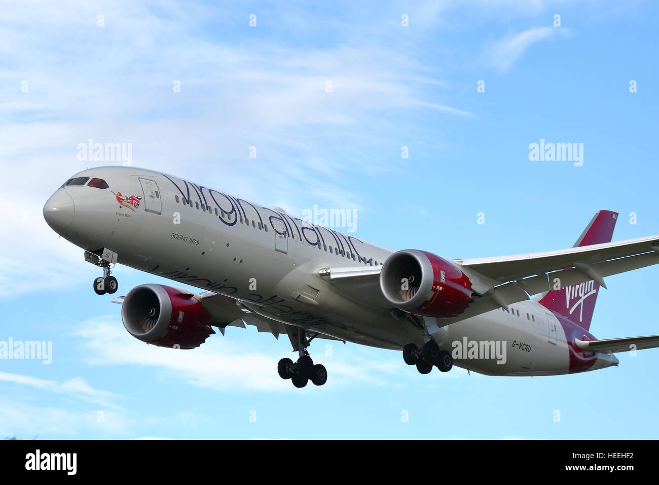 Virgin Atlantic Boeing 787-9 Dreamliner G-VCRU l'atterrissage à l'aéroport Heathrow de Londres, UK Banque D'Images