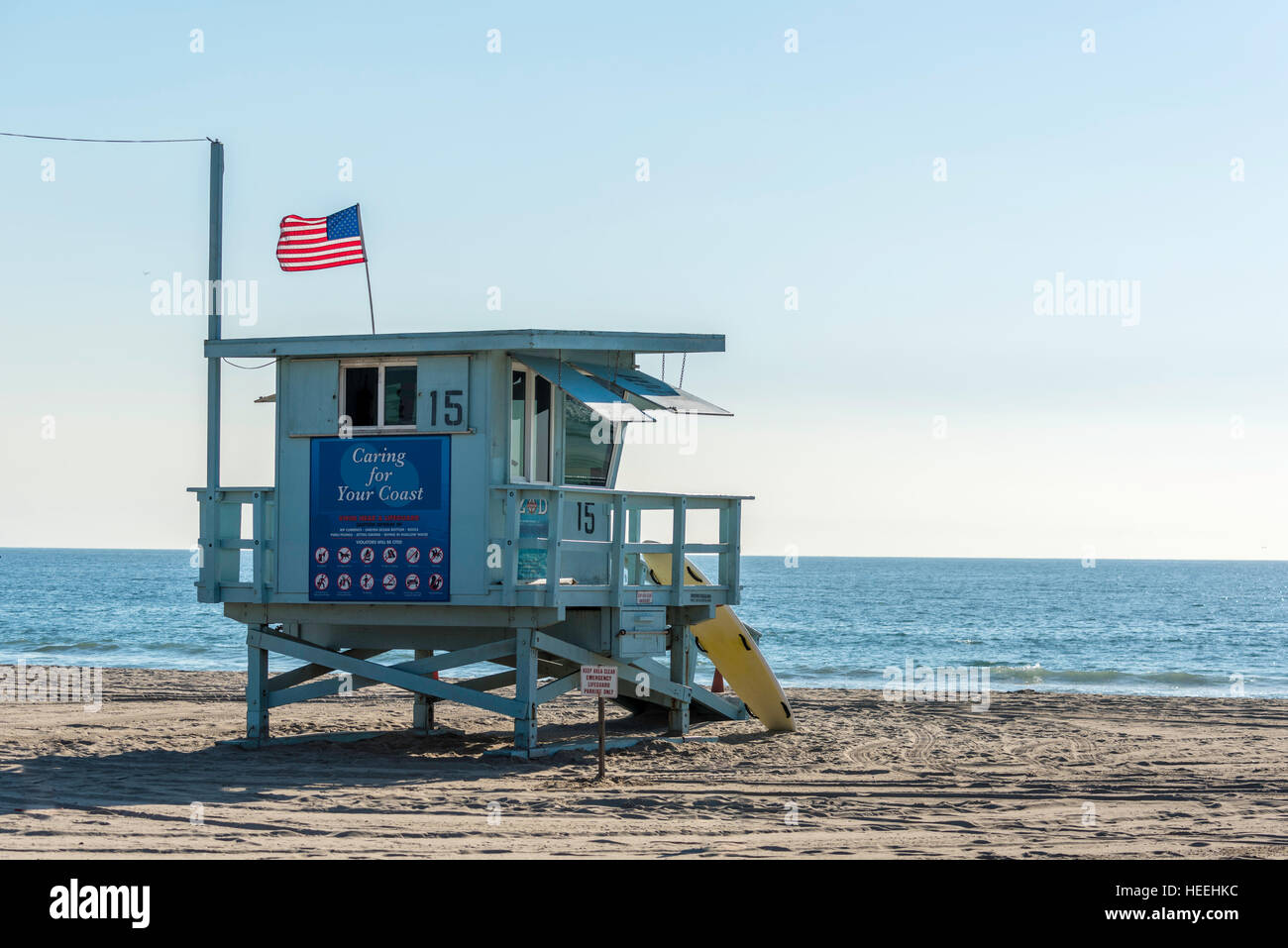 Lifeguard hut sur la plage de Santa Monica en Californie Banque D'Images