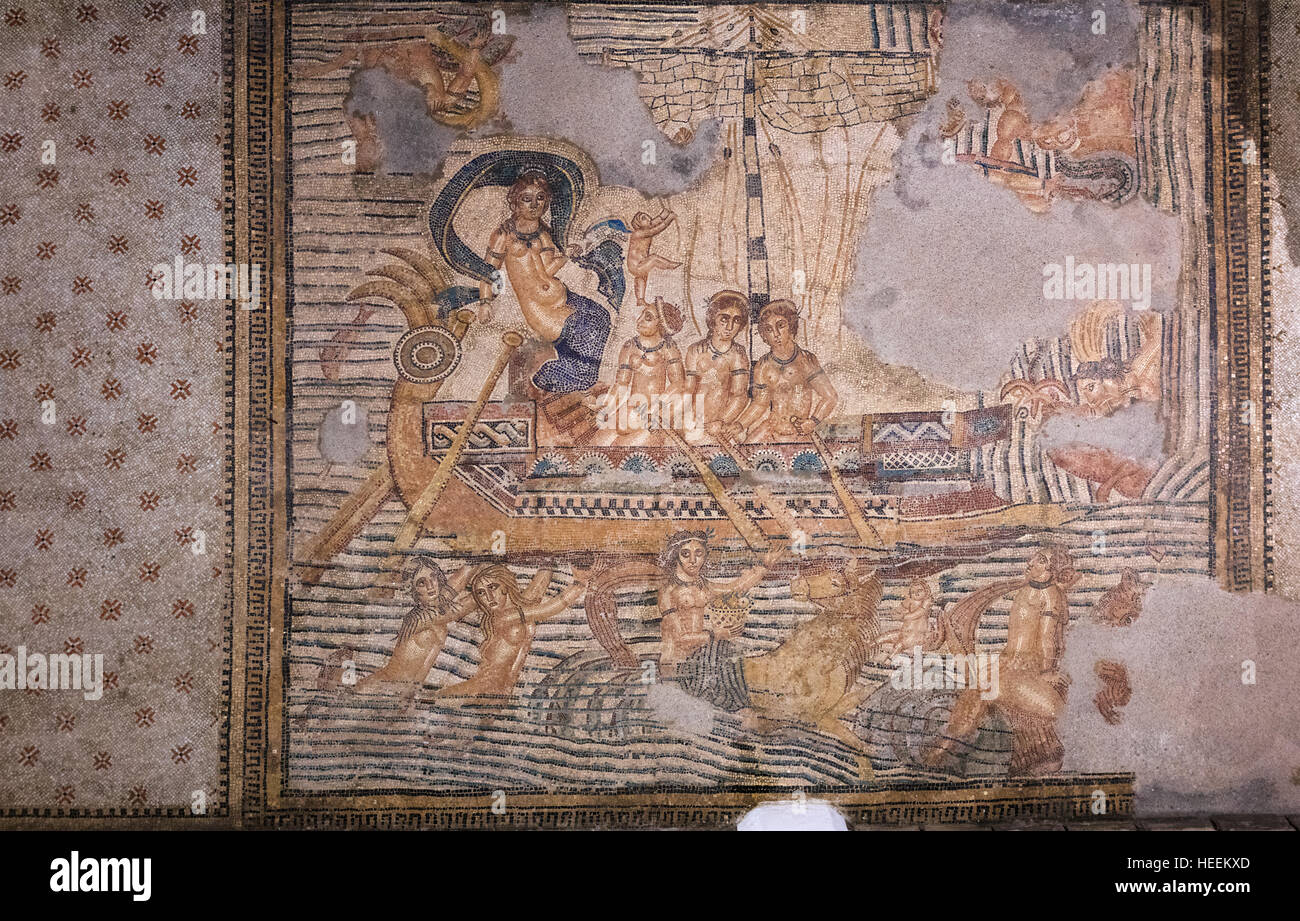 Le voyage de Vénus, mosaïque romaine de Volubilis, Musée des arts marocains et des antiquités, Tanger, Maroc Banque D'Images