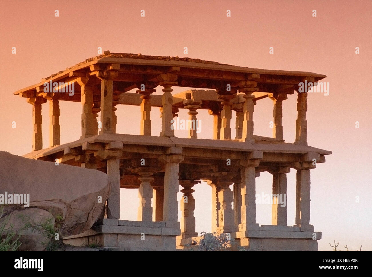 Hampi fut la capitale de l'un des plus grands empires dans l'histoire de l'Inde. L'empire de Vijayanagar à son zénith (début 16e siècle) contrôlait l'e Banque D'Images