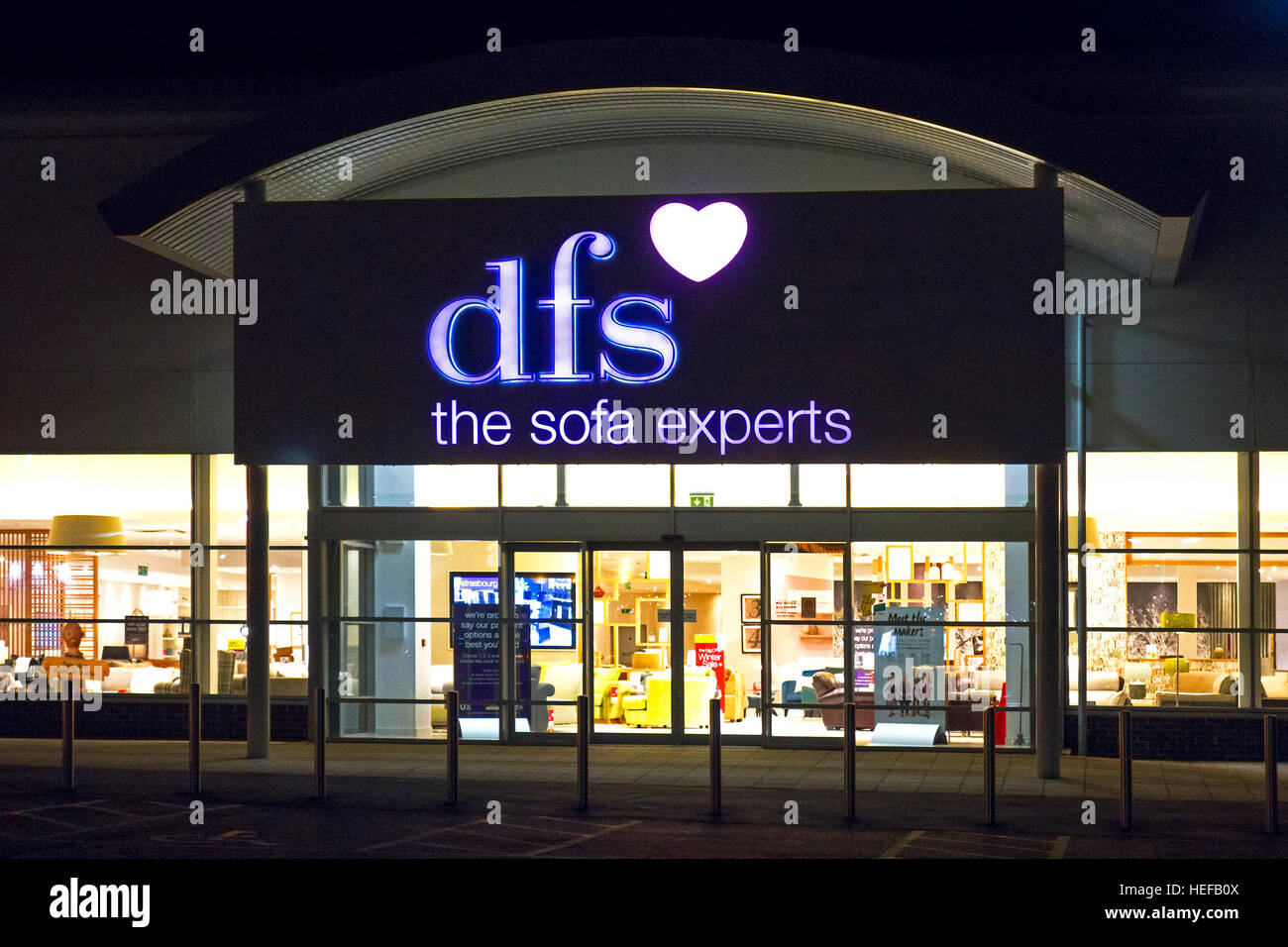 Un magasin de nuit DFS Banque D'Images