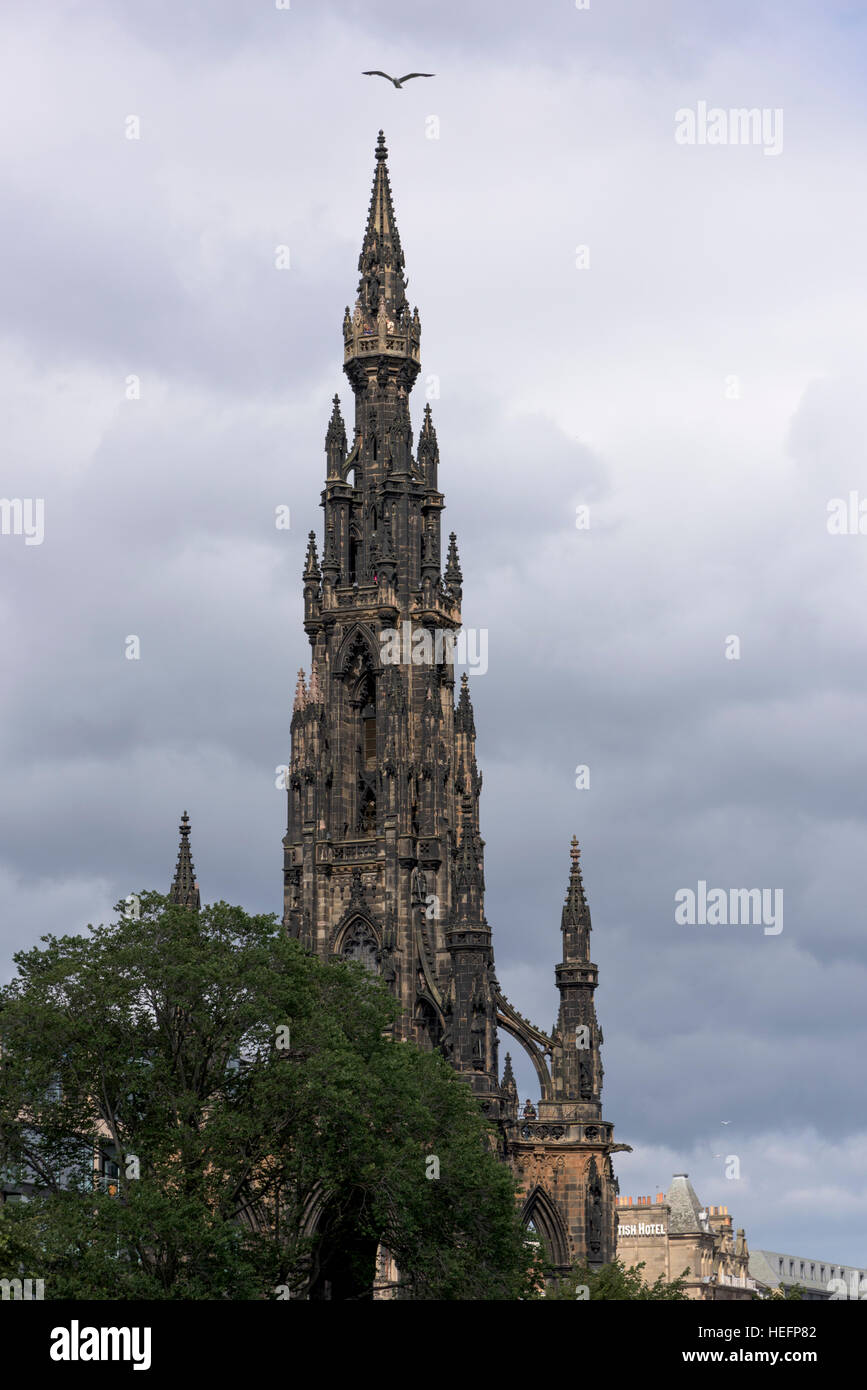 Scott Monument, Les Jardins de Princes Street, le monticule, Édimbourg, Écosse Banque D'Images