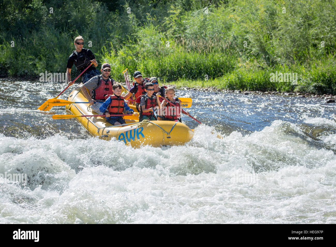 White Water Rafting sur la rivière Roaring Fork, près de Basalt/Aspen, Colorado Banque D'Images