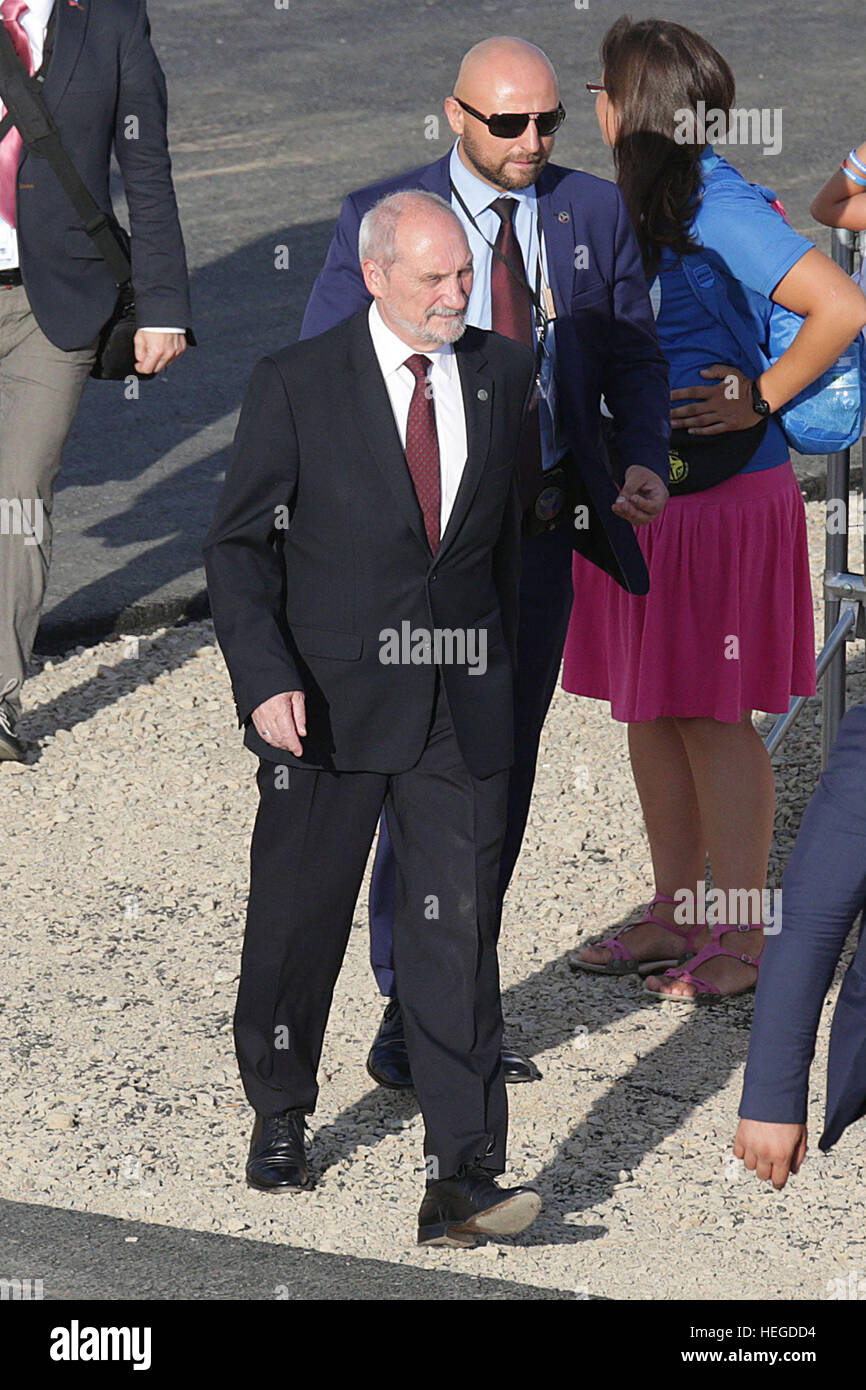 Pologne - DAMNAK, 30 juillet 2016 : Journée mondiale de la Jeunesse 2016 Damnak , près de Cracovie o/p Antoni Macierewicz - Ministre polonais de la Défense nationale Banque D'Images