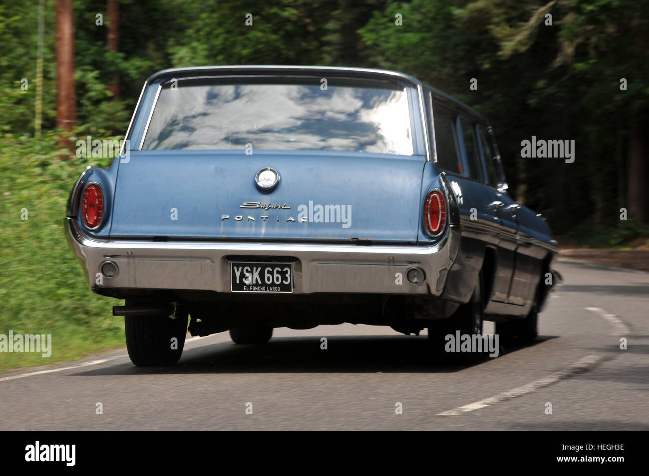 1961 Pontiac Safari station wagon voiture américaine classique Banque D'Images