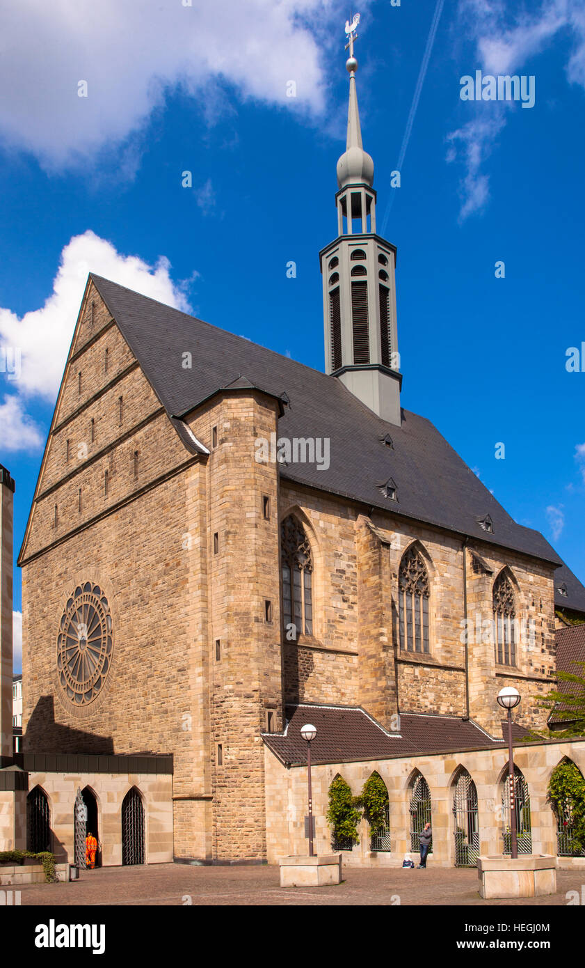 L'Europe, l'Allemagne, la Ruhr, Dortmund, feu l'église gothique Saint Jean Baptiste. Banque D'Images