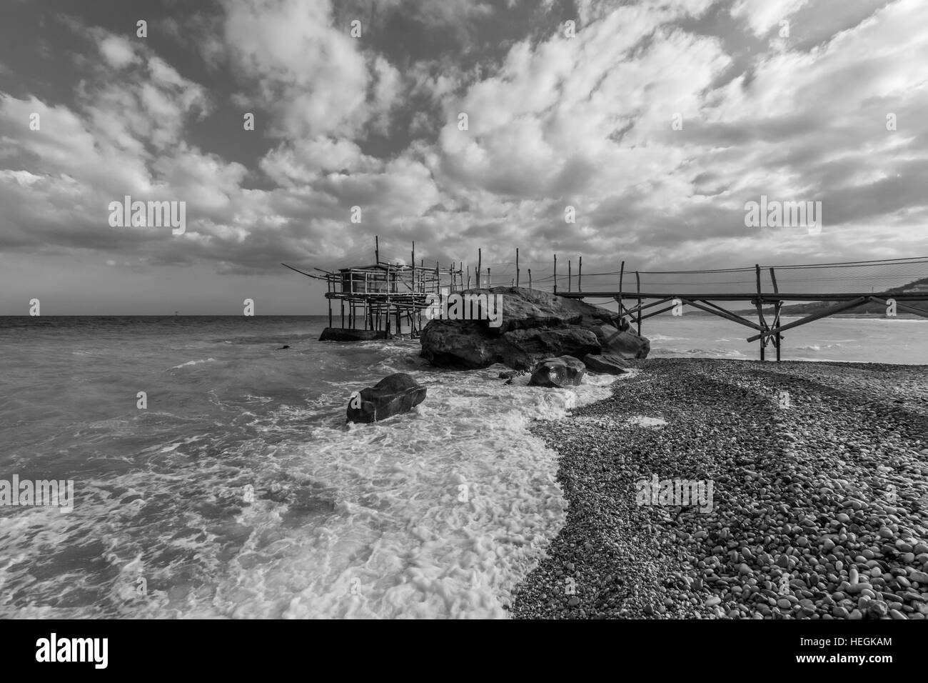 Côte Trabocchi dans la région des Abruzzes (Italie) Banque D'Images