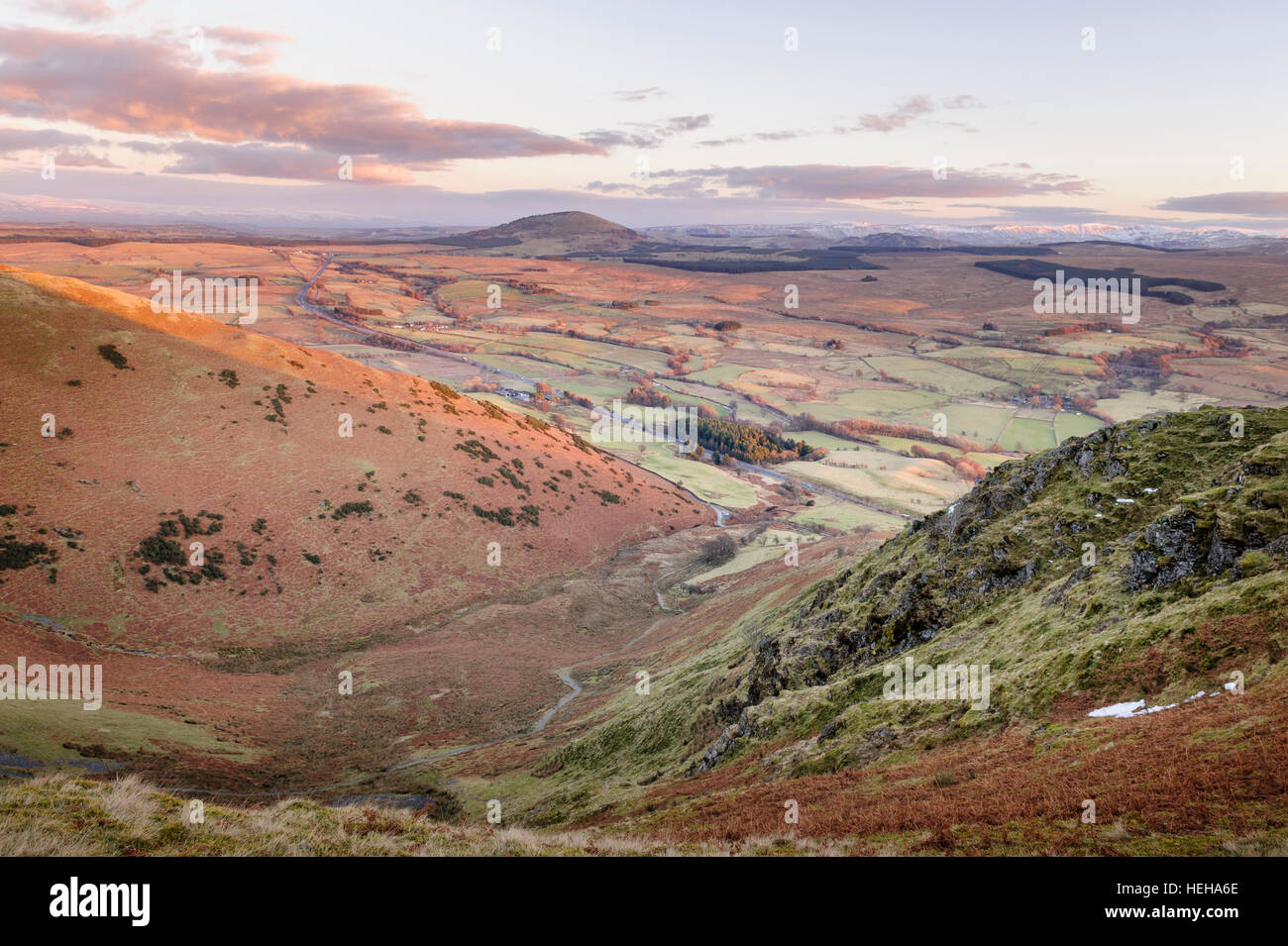 Vue depuis plus de Blencathra Threlkeld vers commun Grand Mell est tombé Banque D'Images