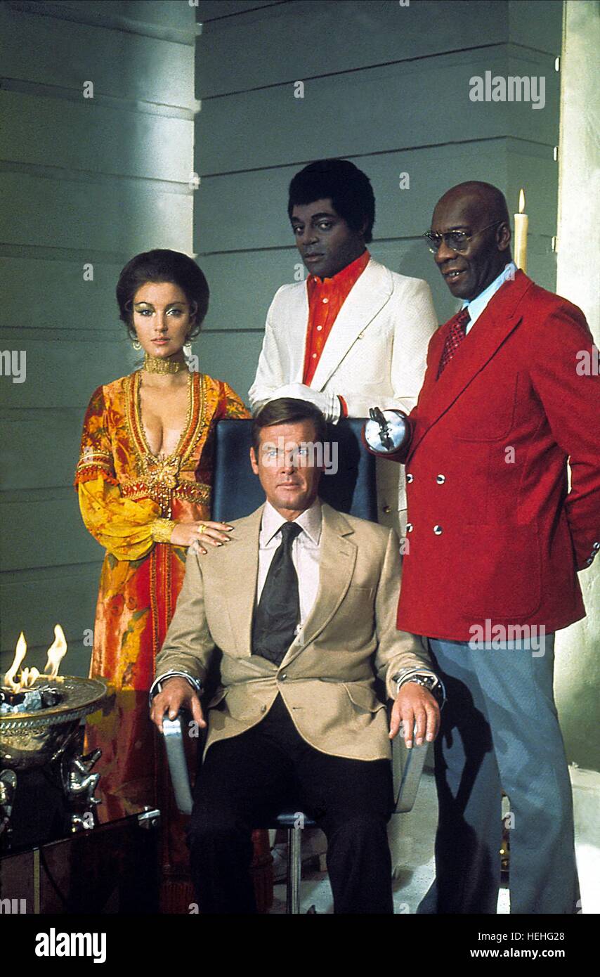 Jane Seymour Roger Moore Yaphet Kotto Julius Harris Live And Let Die 1973 Photo Stock Alamy Jane Seymour Roger Moore Yaphet Kotto Julius Harris Live And Let Die 1973 Photo Stock Alamy
