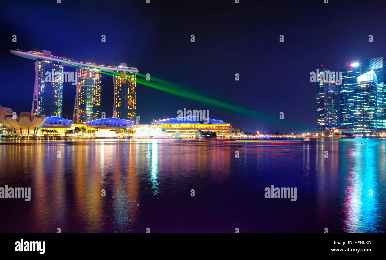 Marina Bay Sands, Singapour de nuit Banque D'Images