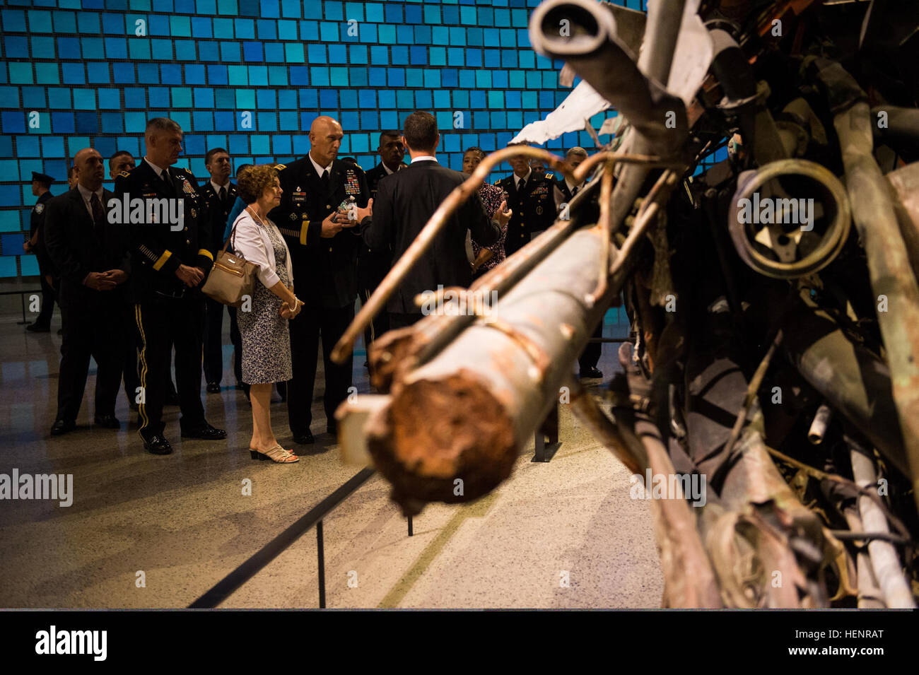 La haute direction de l'armée américaine visite le 9/11 Museum à New York pour honorer les victimes et réfléchir à l'impact des attaques, en faisant connaître les événements historiques et le service militaire. Banque D'Images