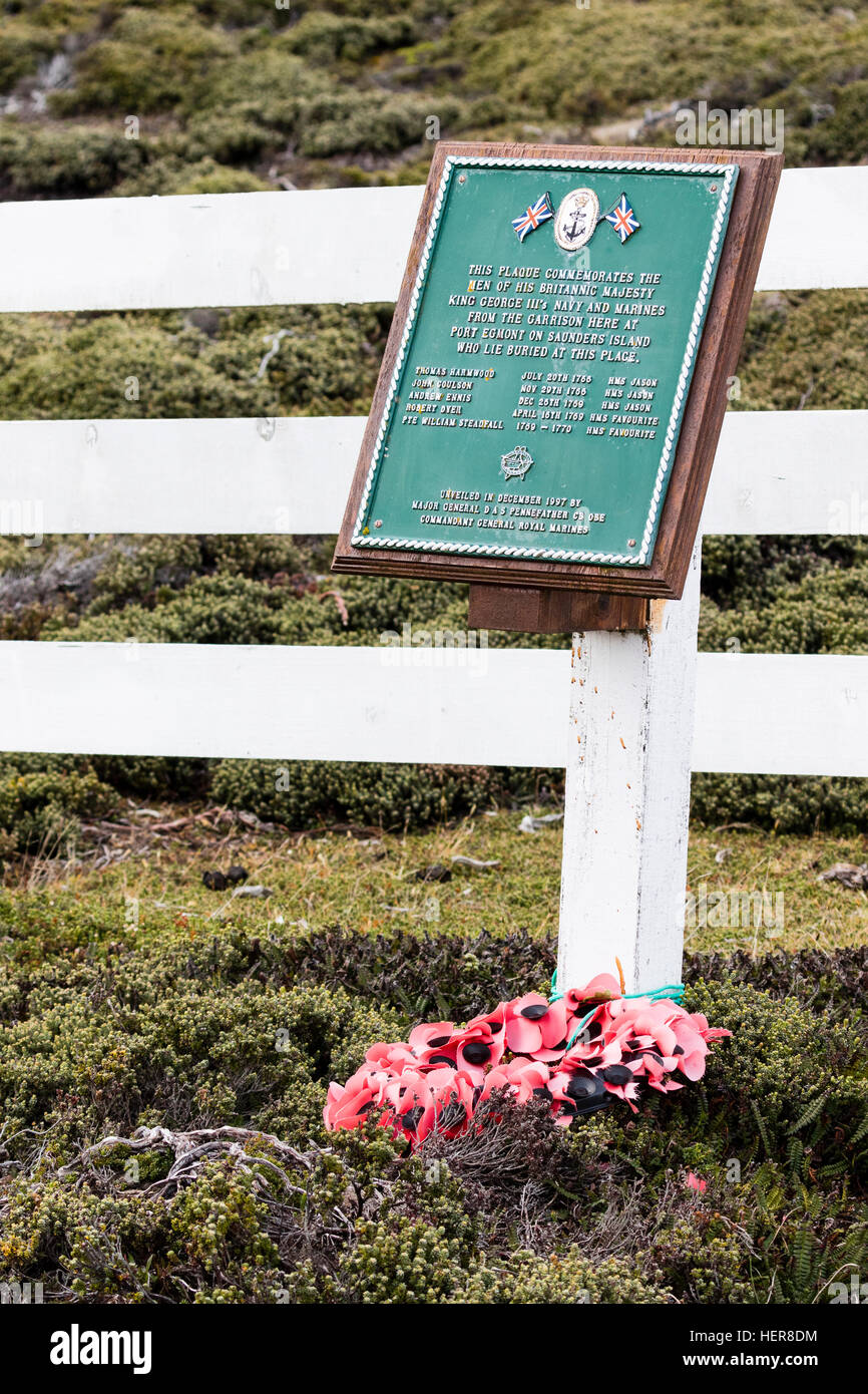 Plaque à l'enterré les marins sur l'Île Saunders Banque D'Images