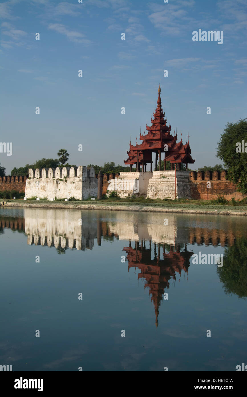 En Asie, LE MYANMAR (BIRMANIE), Mandalay, Palais Royal (construite par le Roi Mindon entre 1857 et 1859, reconstruite dans les années 90) Banque D'Images