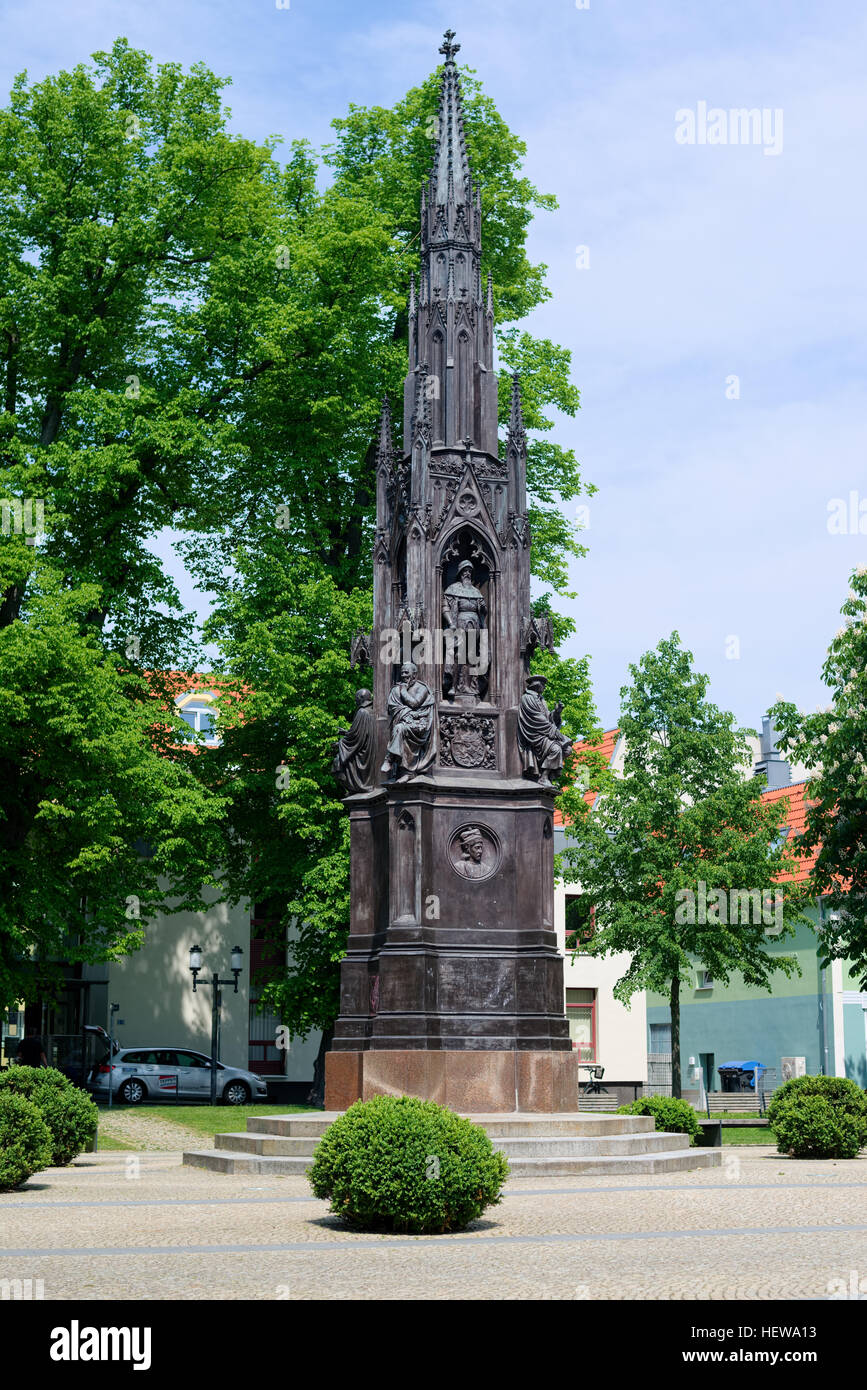 GREIFSWALD, ALLEMAGNE - le 23 mai 2016 : Mémorial a été érigé en 1856 pour la célébration du 400e anniversaire de l'université en l'honneur du fondateur et Banque D'Images