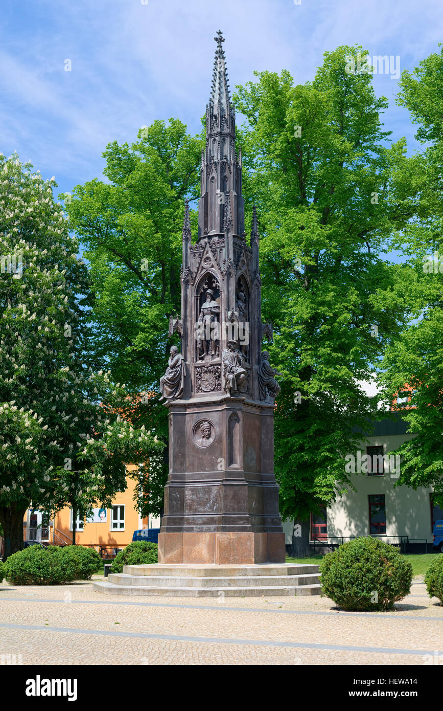 GREIFSWALD, ALLEMAGNE - le 23 mai 2016 : Mémorial a été érigé en 1856 pour la célébration du 400e anniversaire de l'université en l'honneur du fondateur et Banque D'Images