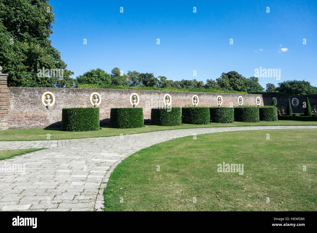 Le jardin avant de jambon maison, une vieille maison du 17ème siècle la propriété du National Trust à Richmond. Banque D'Images