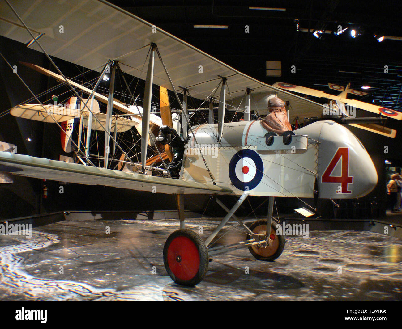 Centre du patrimoine mondial de l'Aviation Omaka abrite une exposition pas comme les autres et vous n'avez pas à être un passionné de l'aviation pour l'apprécier ! Les histoires de la Grande Guerre se déroule dans un théâtre de traitement, ce qui est novateur et Dogfightvisually Etrich Taube superbe. Des scènes captivantes dépeignent l'aéronef en contexte, certains recréer des incidents réels. Les rares est digne d'une collection nationale et s'étend de magnifiques 'l'art des tranchées' à objets personnels appartenant à la célèbre Baron rouge lui-même. Banque D'Images