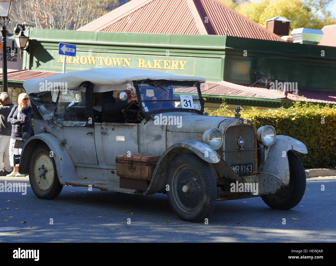 Arrowtown est un endroit populaire pour les salons de l'auto, exposant des voitures classiques, des véhicules anciens, et des automobiles restaurées. La ville accueille des défilés de voitures et des rassemblements pour les amateurs de voitures anciennes. Banque D'Images