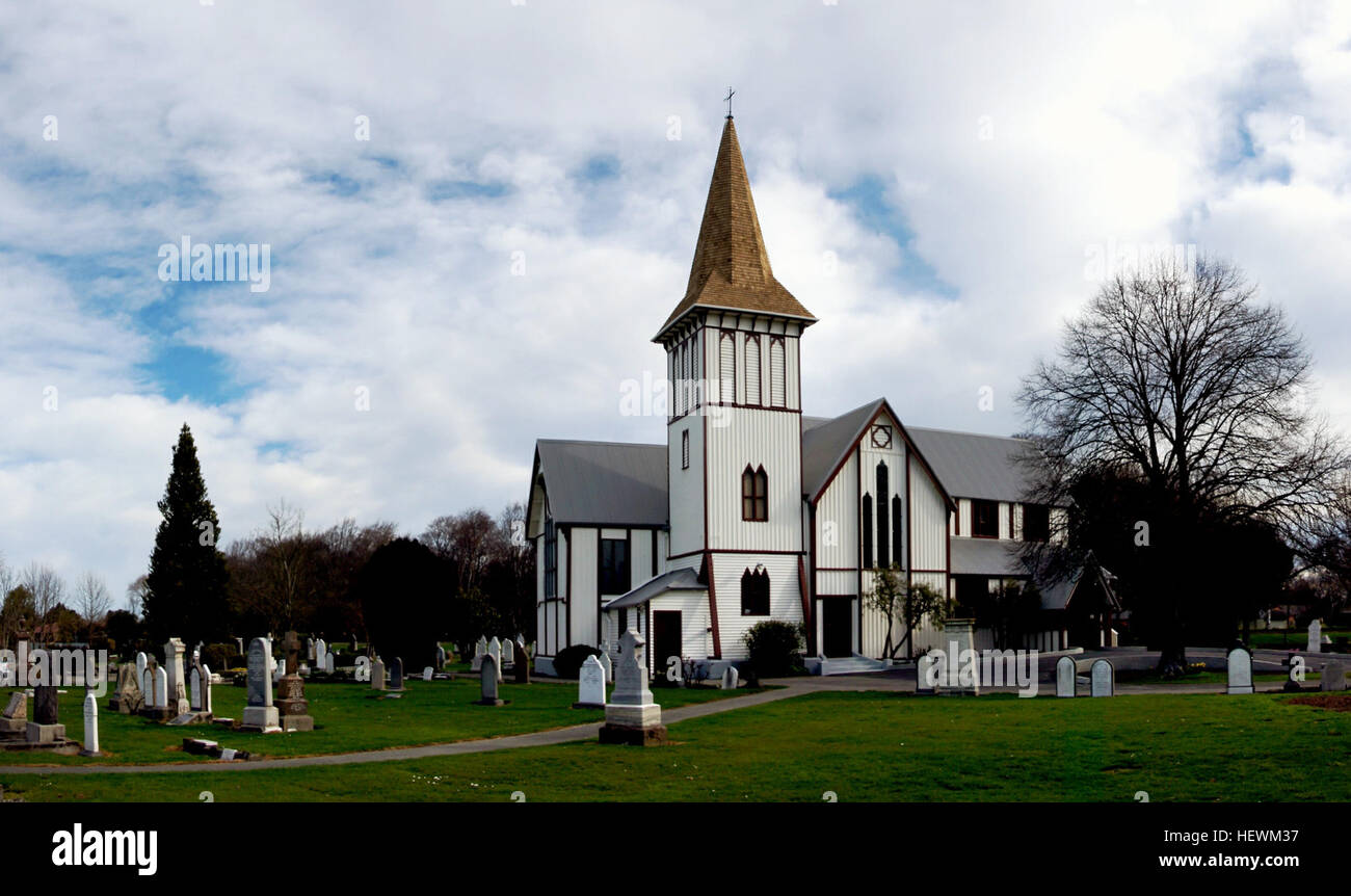 Église anglicane Saint-Paul à Papanui, en Nouvelle-Zélande, lieu de culte chrétien depuis 1853, dotée d’un clocher avec un jeu complet de 8 cloches installé en 1880. Banque D'Images