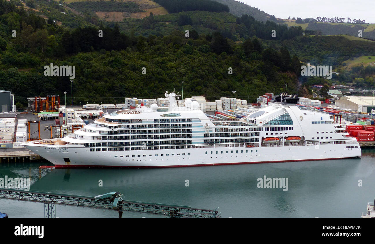 Class &AMP ; type : type Seabourn Odyssey catégorie:bateau de croisière 32 346 tonnes tonnage:brut Longueur:650 ft (200 m):84 ft (26 m) Projet:21 pi (6,4 m) Plate-formes:11:Vitesse 21 nœuds (39 km/h) Capacité:450:335 Équipage passagers Banque D'Images