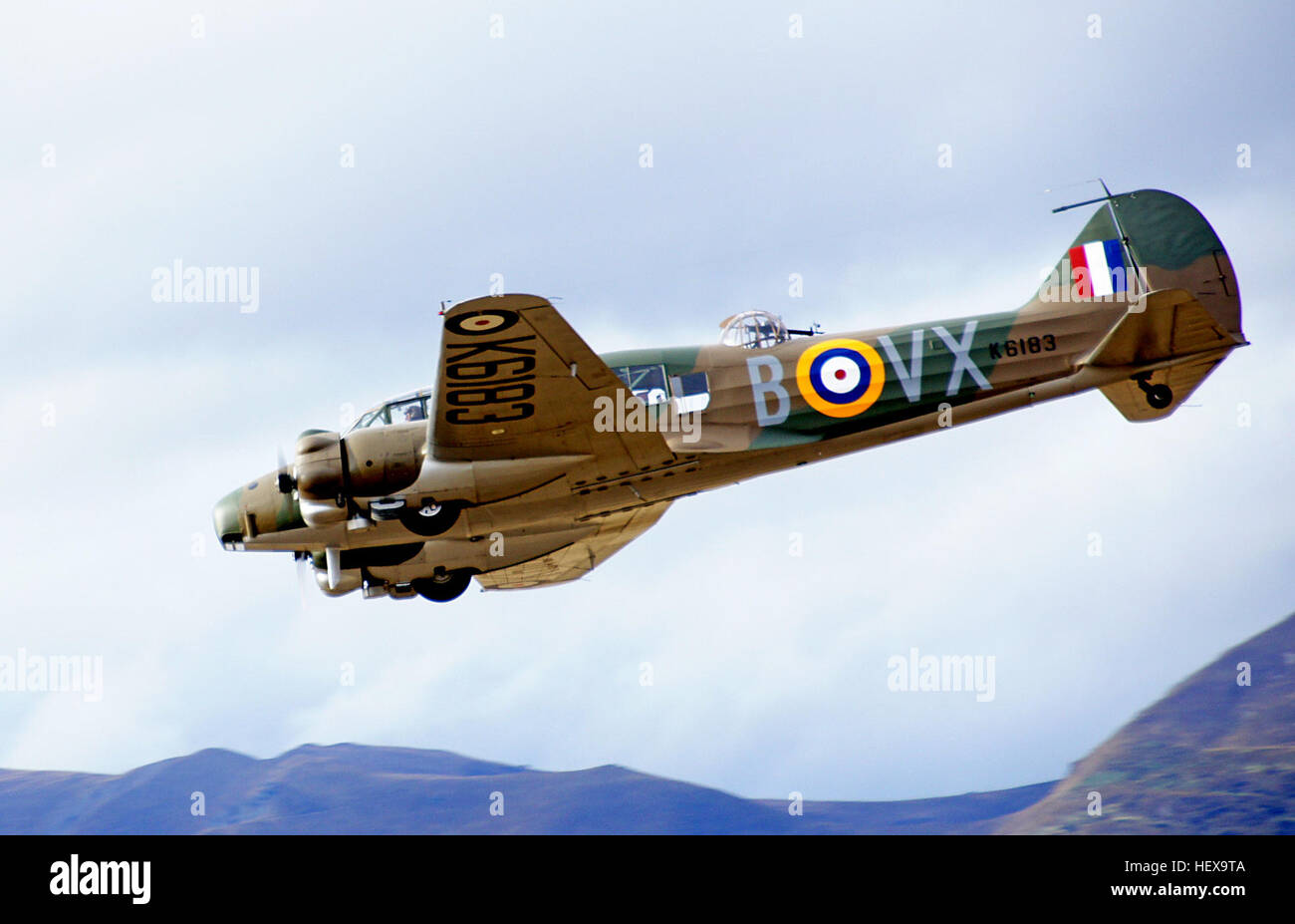 Le formateur Avro Anson Avro Anson était un bimoteur britannique, l'aéronef polyvalent qui a servi avec la Royal Air Force, Fleet Air Arm, Royal Canadian Air Force et de nombreuses autres armées de l'air avant, pendant et après la Seconde Guerre mondiale. Vitesse maximale : 303 km/h Longueur : 13 m Envergure : 17 m premier vol : 24 mars 1935 a introduit la retraite : 1936 : le 28 juin, 1968 Fabricant : Avro Banque D'Images