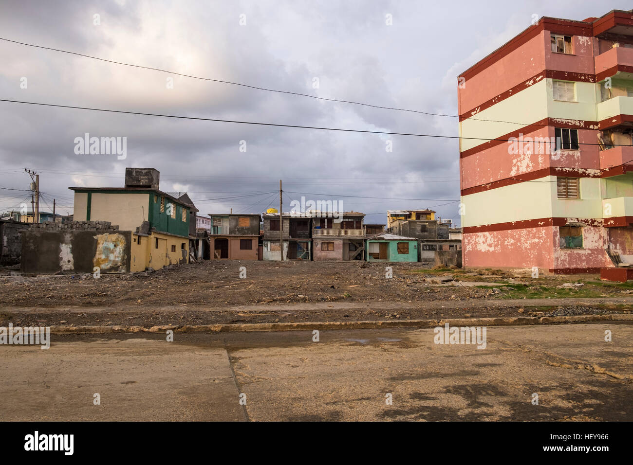 Les dommages structuraux causés à des appartements et des bâtiments par l'ouragan Mathew, Baracoa, Cuba Banque D'Images