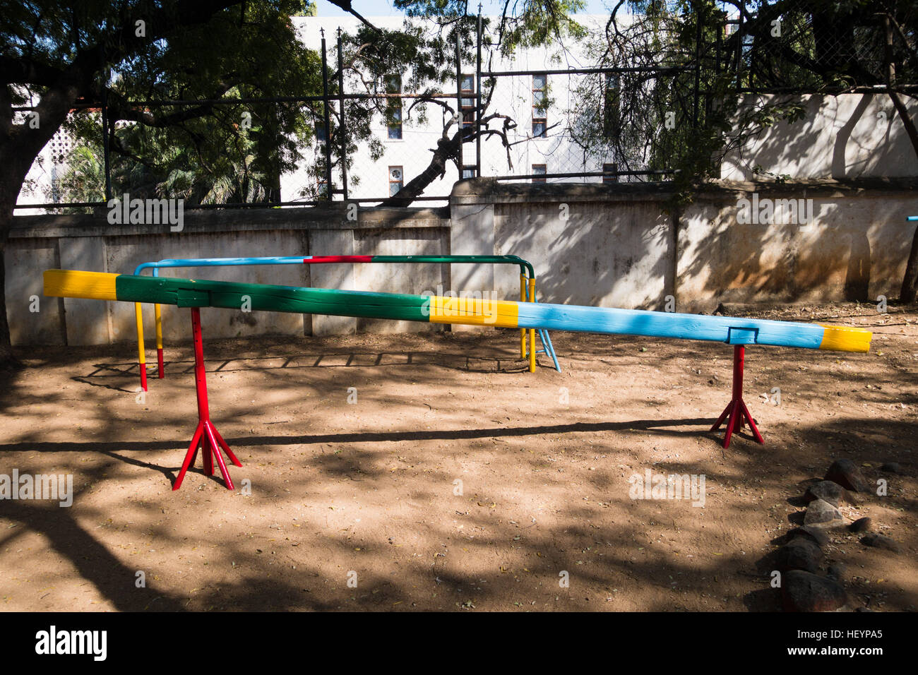 Multi-couleur équipement aire de jeux Banque D'Images